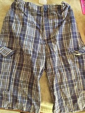BS1---FADED GLORY BLUE/TAN PLAID BOYS CARGO SHORTS SIZE 10.