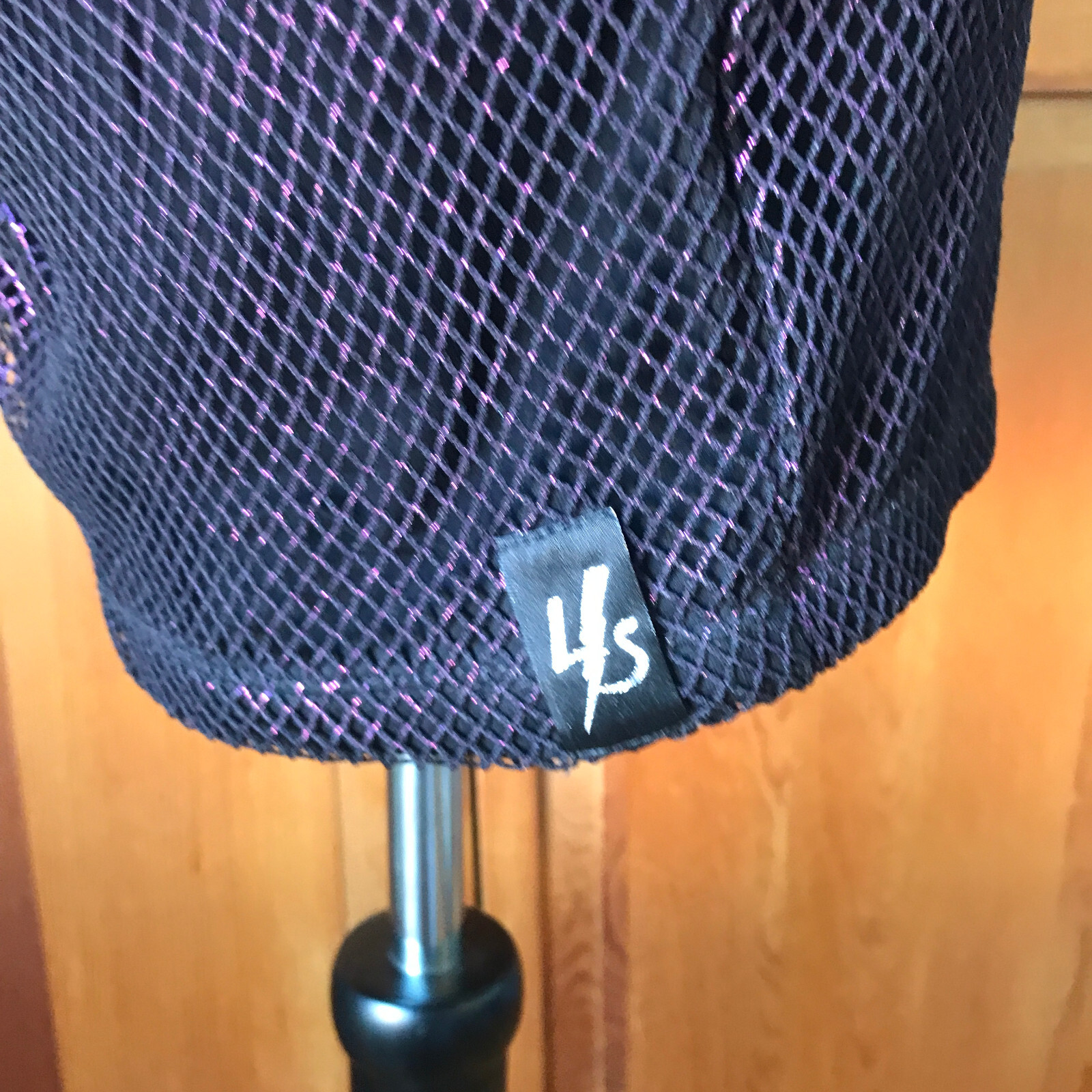 Picture 4 of 12