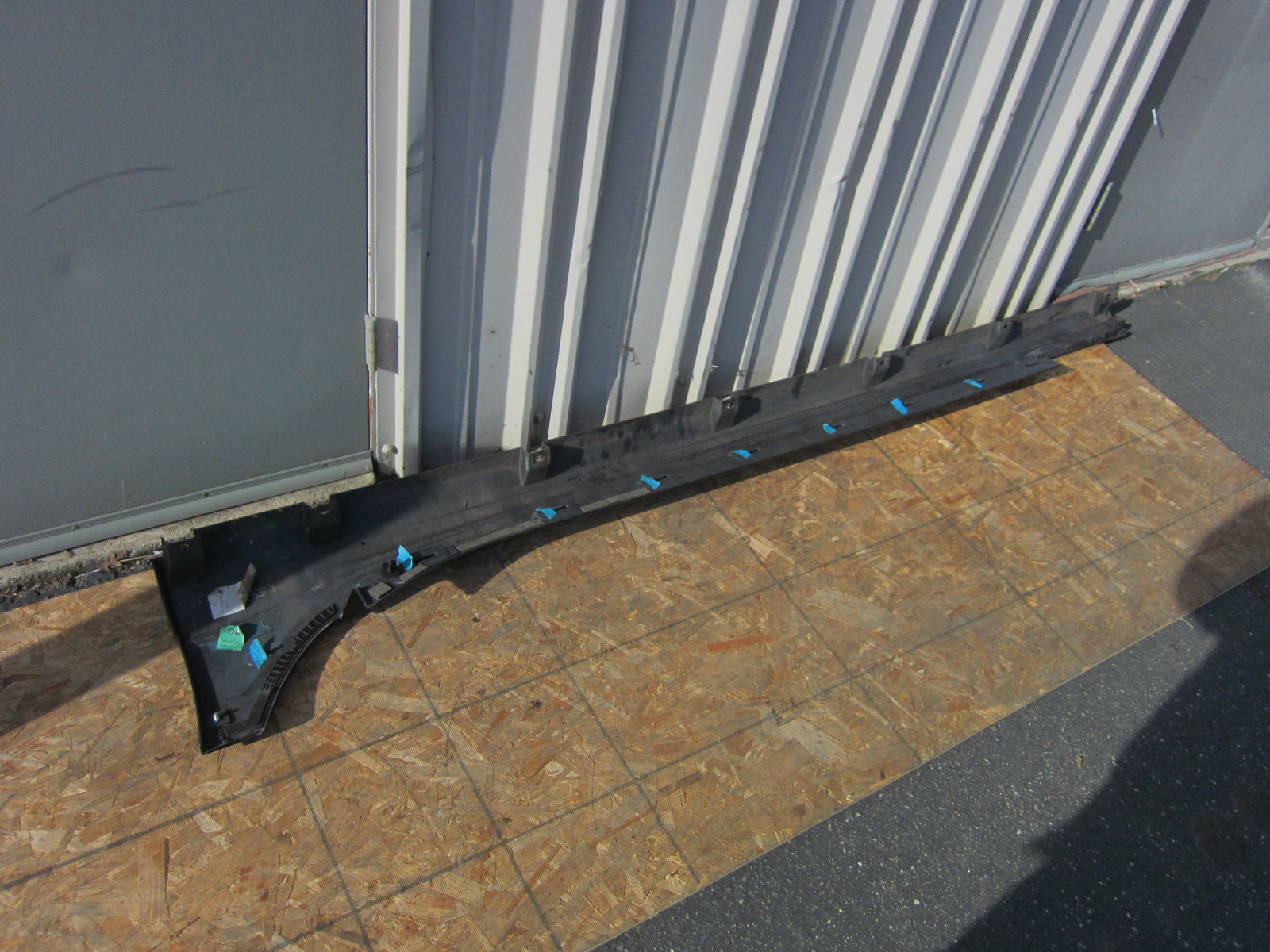 MASERATI GHIBLI 2014-17 - RH SIDE SKIRT / ROCKER PANEL  - PART # 670010791