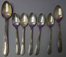 Lot of 7 wm rogers silverplate flatware spoons 5 x 6", 1 x 7.25", 1 x 8.5"