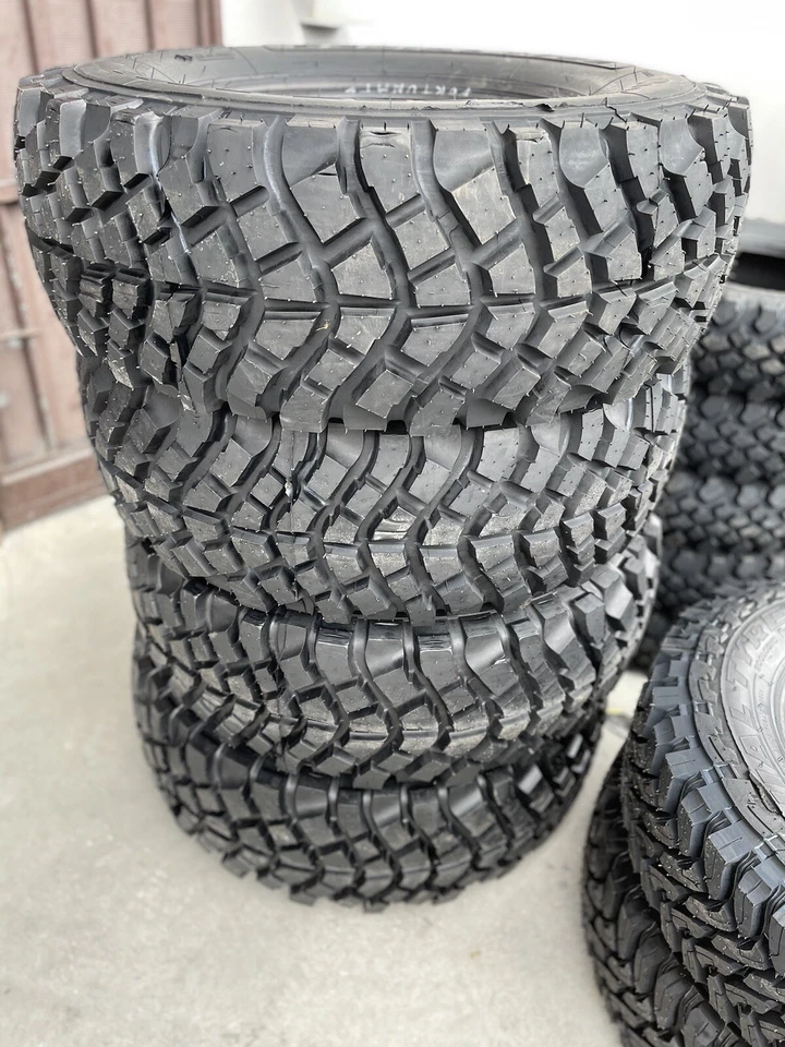 1 Pneumatico Gomme 265/70 R15 Fuoristrada Off road 4X4 - Immagine 2 di 4