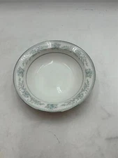 MIKASA  DRESDEN ROSE   ROUND SERVING / VEGETABLE BOWL   #L9009   VGC