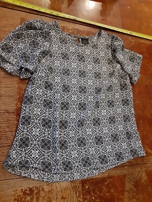 Worthington petite womans blouse black sz small petite geometric print #S104/105