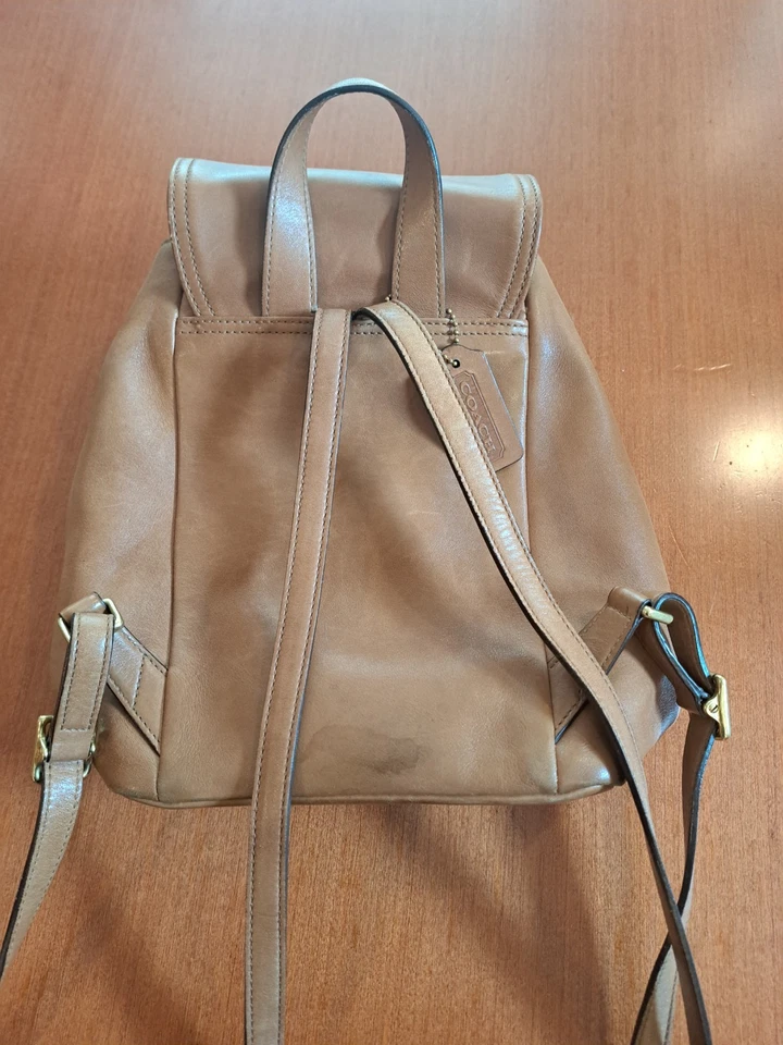 Mochila Coach 9858 Legacy couro marrom pequena com cordão vintage *Leia - Imagem 3 de 4