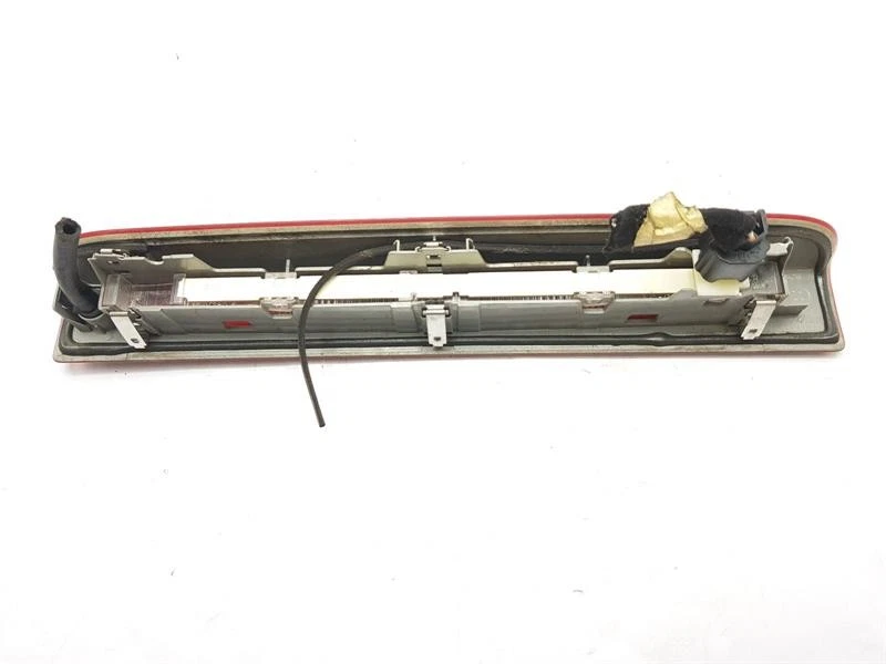 2011 RENAULT CENIC LUZ DE FREIO DE ALTO NÍVEL 5 PORTAS MPV 265900026R - Imagem 4 de 4