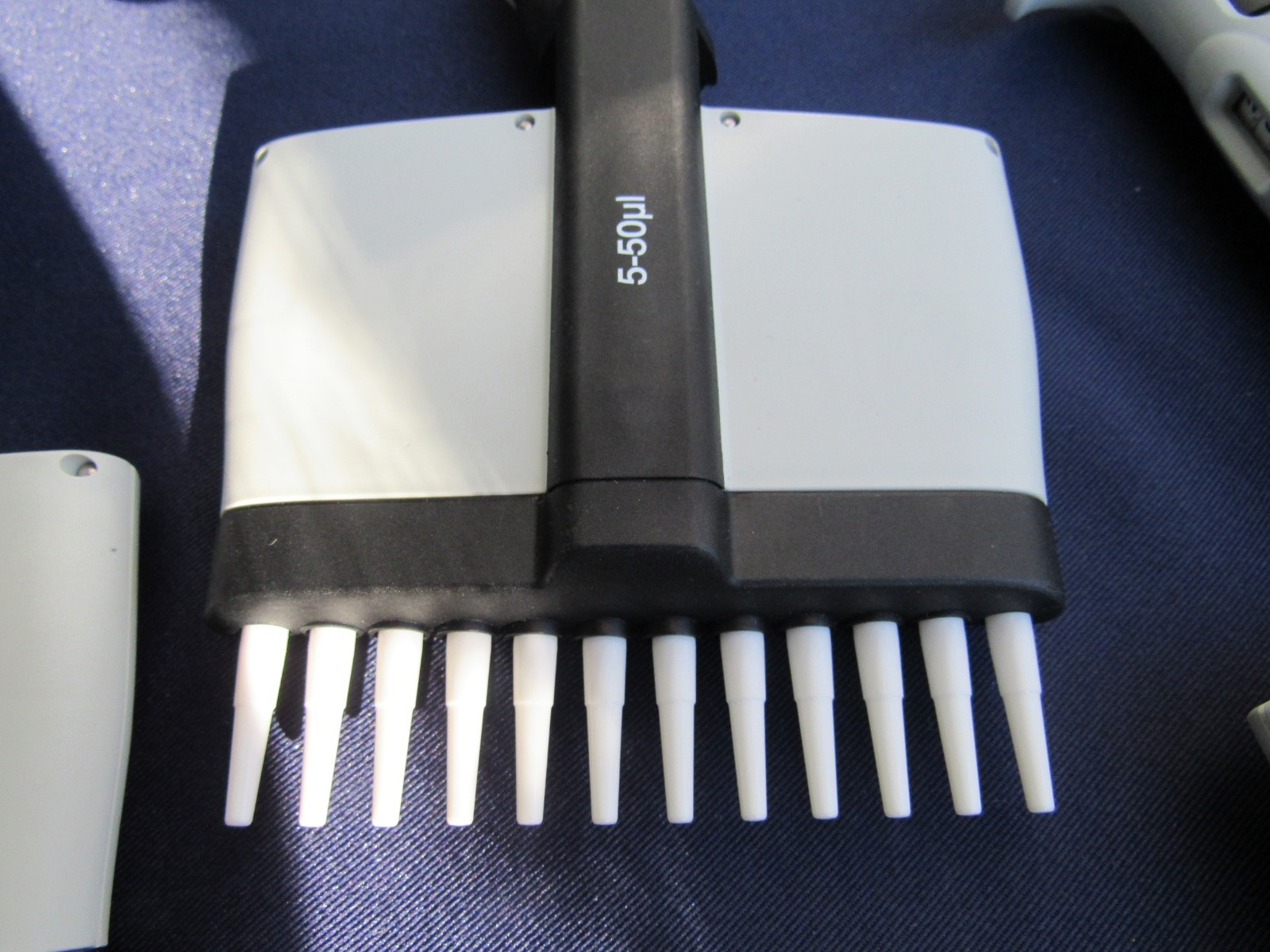 SET OF 3 Corning Lambda Plus 12 channel Pipettes 1-10uL, 5-50uL, 20-200uL