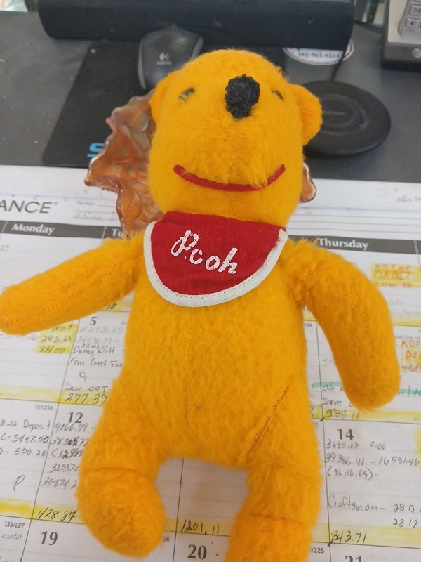 Walt Disney Winnie the Pooh GUND Plush Stuffed Animal 