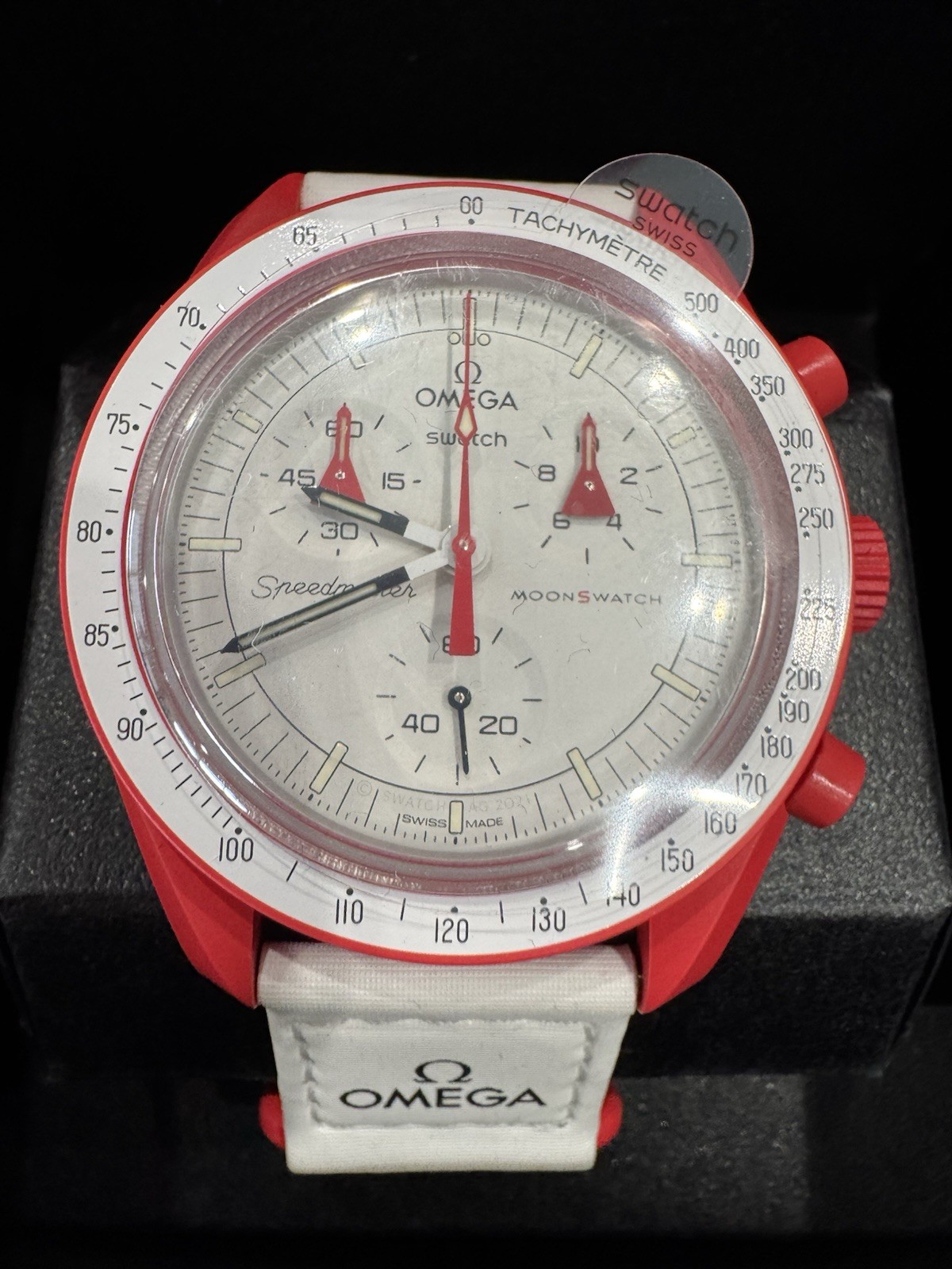 Omega x Swatch Mission to MARS Bioceramic Moon Swatch SO33R100 BNIB image 2