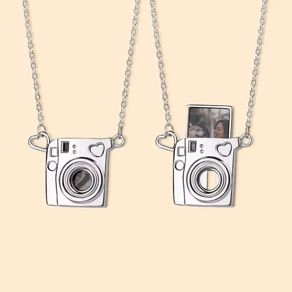Collar de Plata para Cámara con Fotografía Personalizada Colgante Memoria, Regalo Foto 4 de 4