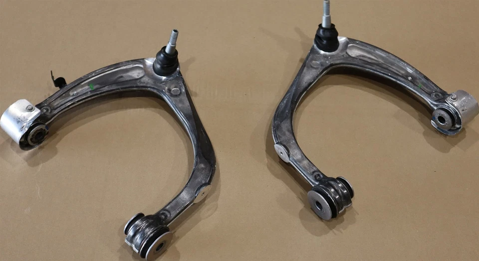 19-21 Silverado Front Upper Control Arms 84437972 New Take Off NTO OEM Factory - Image 2 of 4