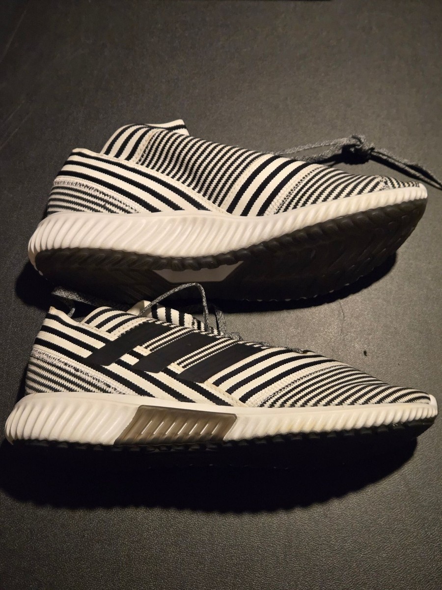 Adidas Sneakers Mens 9 Black White Striped Slip On Knit  display picture 3