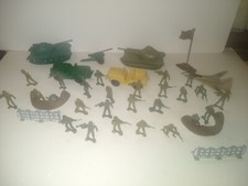 HUGE LOT Vintage Army Men, Tanks Other Vintage Plastic Figurines See pics