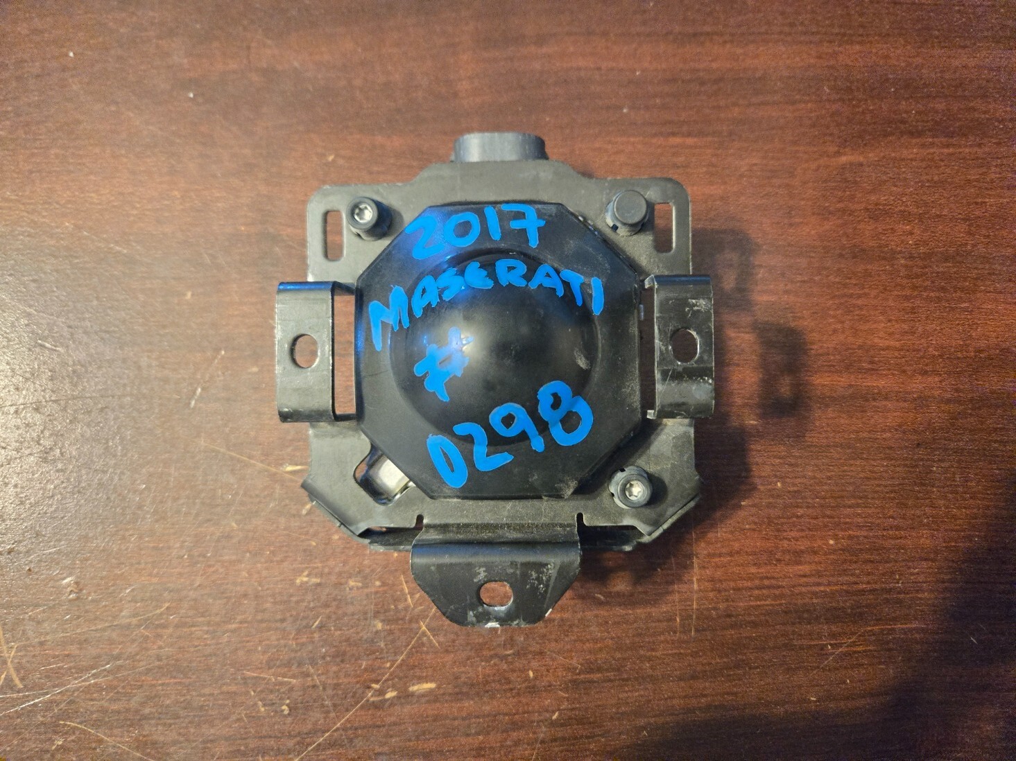 OEM Maserati Ghibli Levante Adaptive Cruise Control Distance Sensor 670100660
