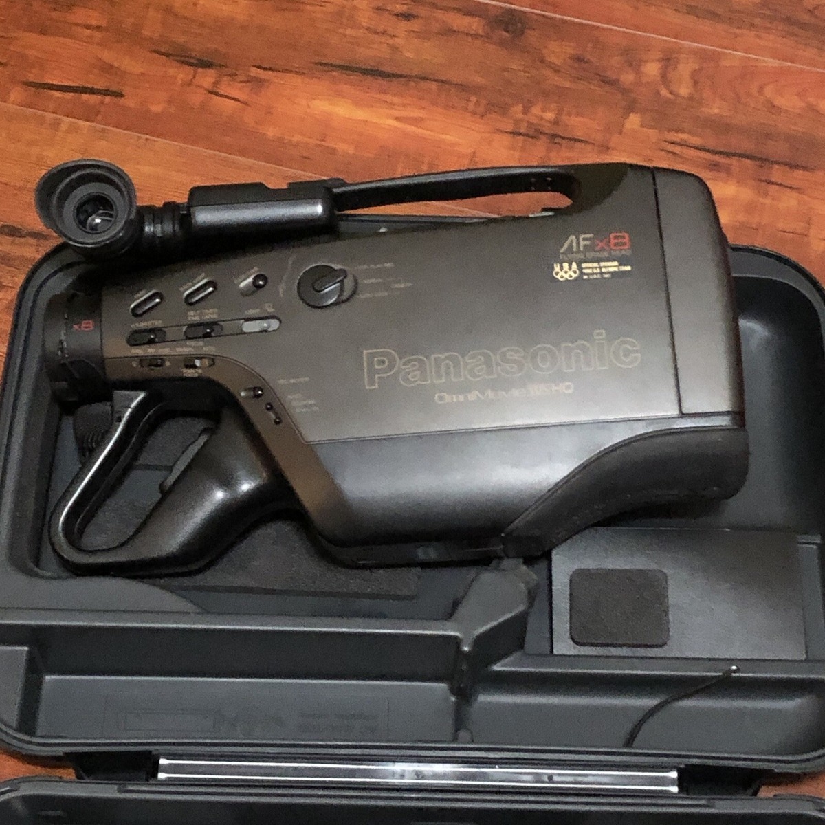 【まみ】Panasonic MKN 704 Panasonic Microwave Oven with Genius Sensor Cooking, 1.3 cu. ft