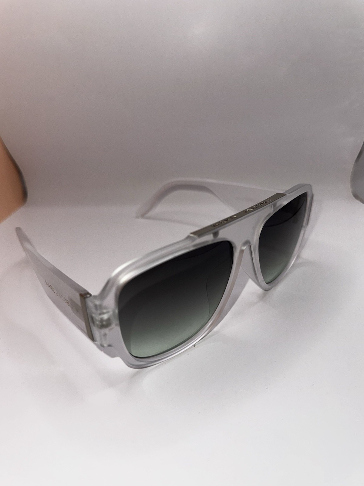 Marc Jacobs Square Clear Frame Gradient Gray Lens… - image 3