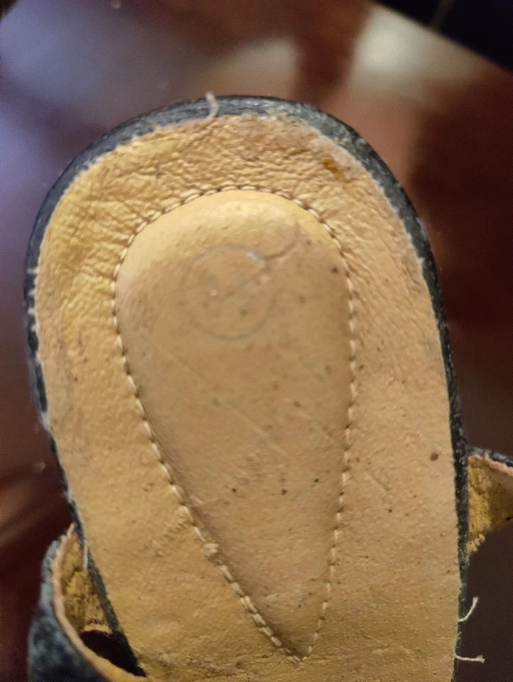 Sandalias de tacón apilado trenzadas negras Montgomery Ward vintage años 70 Foto 4 de 4