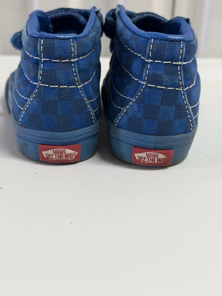 Furgonetas ~ Furgonetas altas azules a cuadros para niños pequeños ~ Talla 5 niño pequeño Foto 3 de 4