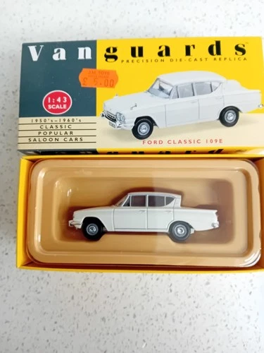 Vanguards Lledo/Corgi VA35002 Ford Classic 109E - Ermine White Scale 1:43
