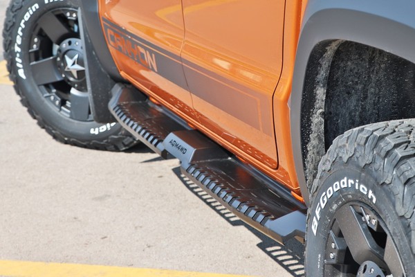 Premium AQM Stahl Rock Sliders / Side Steps /Trittbretter FüR Toyota Hilux MY15--image