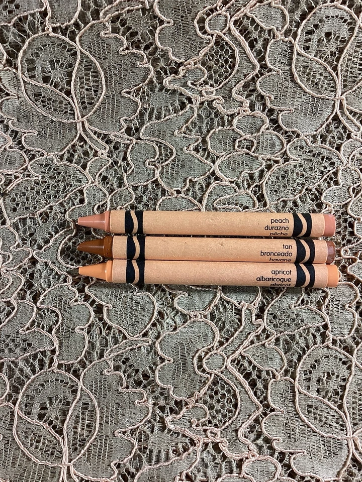 Tela Encaje Tono Dorado 2Yardas + 30” X 24” Ancho Ligero Ropa Estate Disfraz Foto 3 de 3