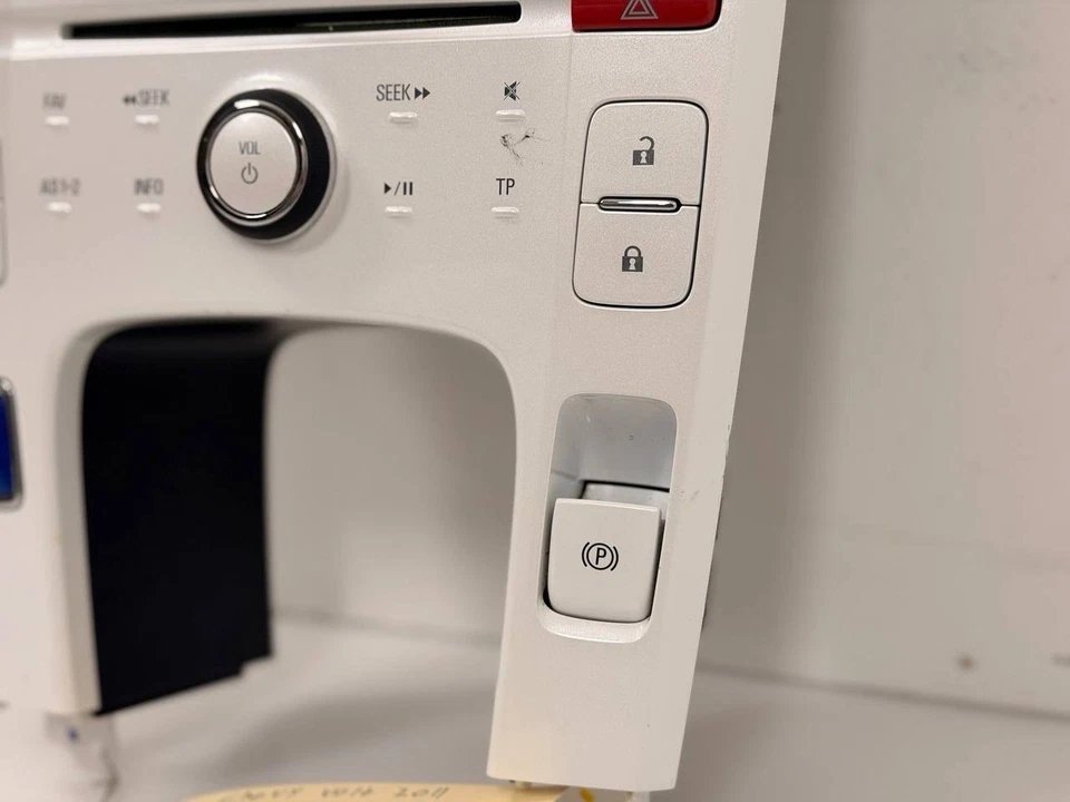 Radio completa Chevrolet Volt 11 12 13 14 15 navegación OEM con pantalla de visualización  Foto 3 de 4