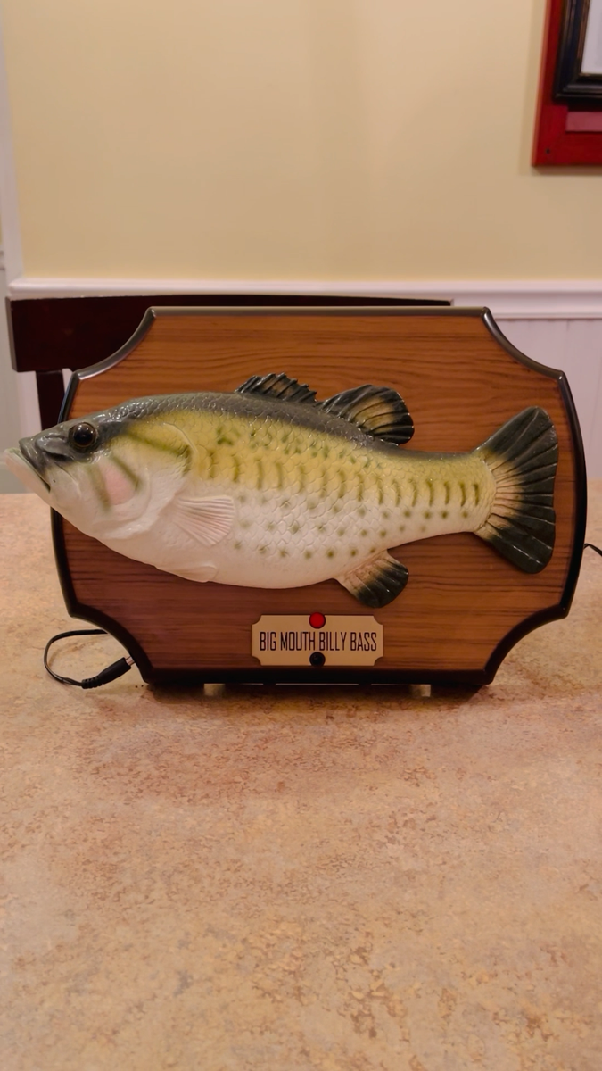 Vintage Big Mouth Billy Bass 1999 Gemmy Singing *Needs Work See