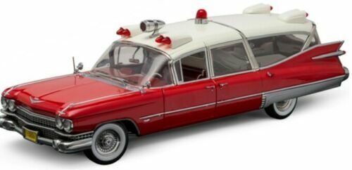 1/18 1966 Cadillac Ambulance , a Greenlight Precision model 1/18 1966 Cadillac Ambulance , a Greenlight Precision model