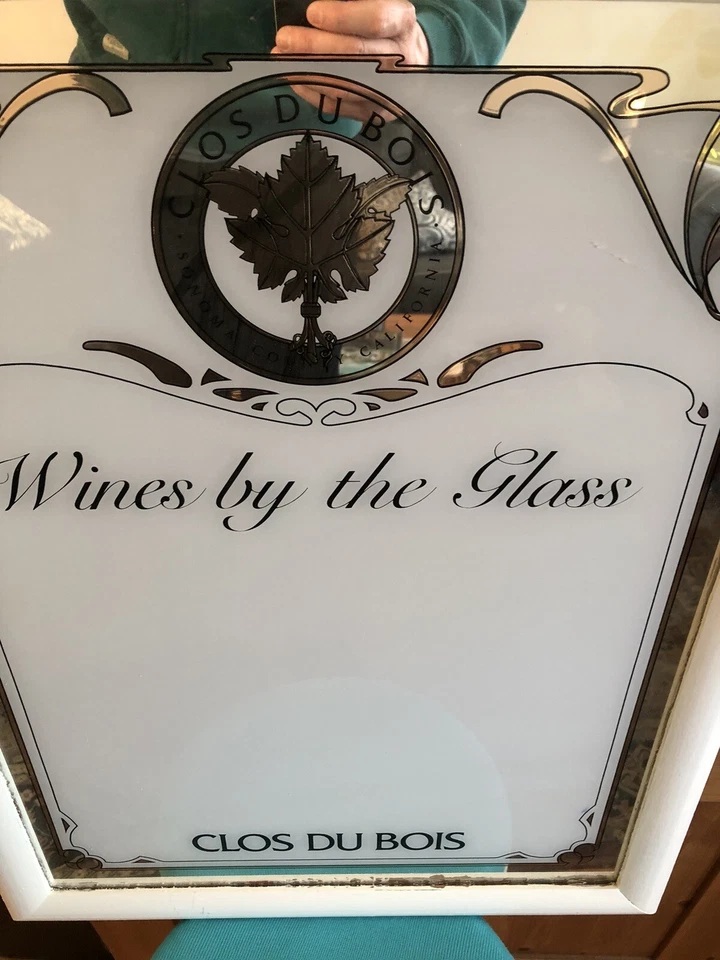 Clos Du Bois Vinos por Copa Vino Menú Exhibición Espejo Restaurante Bodega Letrero Foto 4 de 4