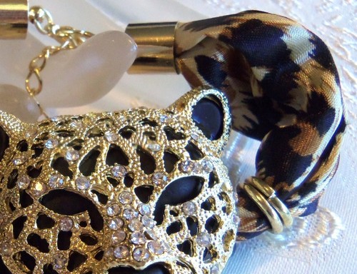 QVC Chunky Large Sparkly Gold Plated Panther Cat Bracelet Unworn Gorgeous - Picture 7 of 8