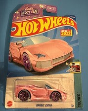 Hot Wheels - New For 2022 Series Car-Pink BARBIE - Tooned Barbie Extra Car