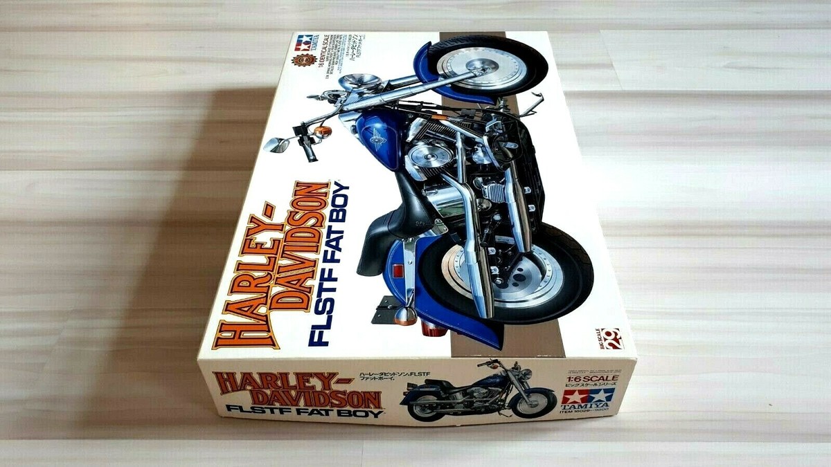 タミヤ　ハーレーダビッドソン FLSTF FAT BOY プラモデル 1/6 HARLEY DAVIDSON FLSTF FAT BOY BIG SCALE SERIES NO.29 Model Kit