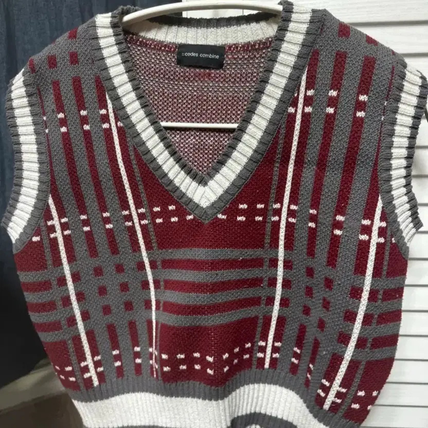 Codes Combine Checked Pattern Knit Vest - image 1