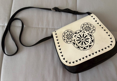 VERA BRADLEY Disney Parks Mickey Mouse Icon Laser Cut Crossbody Bag Black/White