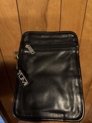TUMI Organizer Sleeve Black Soft Case Leather Wristlet Travel Zip 7 x 10