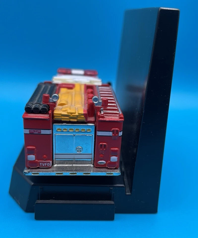 Matchbox Collectibles 1999 KME Mini Pumper Fire Truck Very Good - Open/No Box - Image 4 of 4