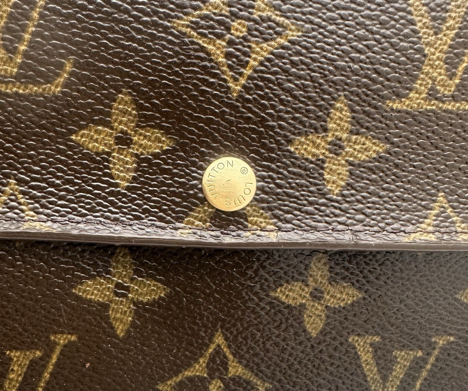 Good Condition Authentic Louis Vuitton Monogram S… - image 13