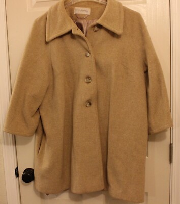 EXCEL FASHIONS VINTAGE WOMEN'S WOOL BEIGE COAT,  LINED, USED, NICE CONDITION