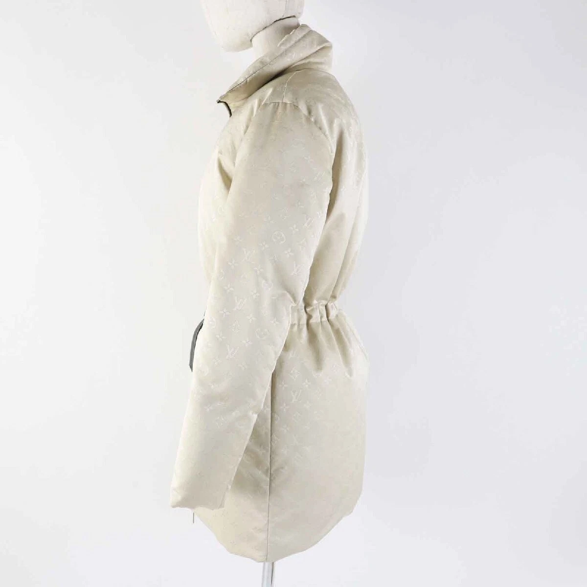 LOUIS VUITTON（LV） Piumino monogramma LOUIS VUITTON con cintura in pelle beige oro ferramenta 36