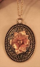 Swirl Rimmed Etch Detailed Raised  Sculpted Rose Flower Goldtn Pendant Necklace