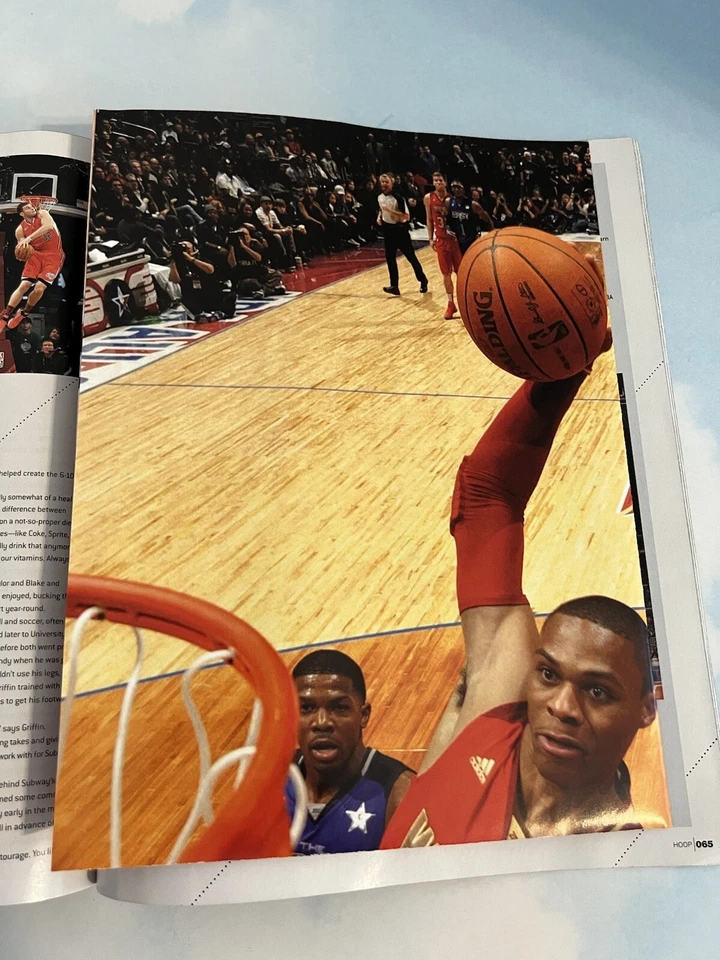 Póster de Amare Stoudemire Russell Westbrook de la revista Hoop marzo/abr 2011 Foto 4 de 4