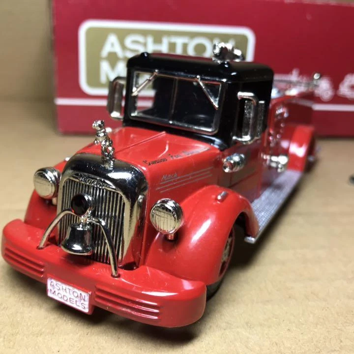 Ashton Models 1/43 Mack Pumper 95 red minicar used Japan