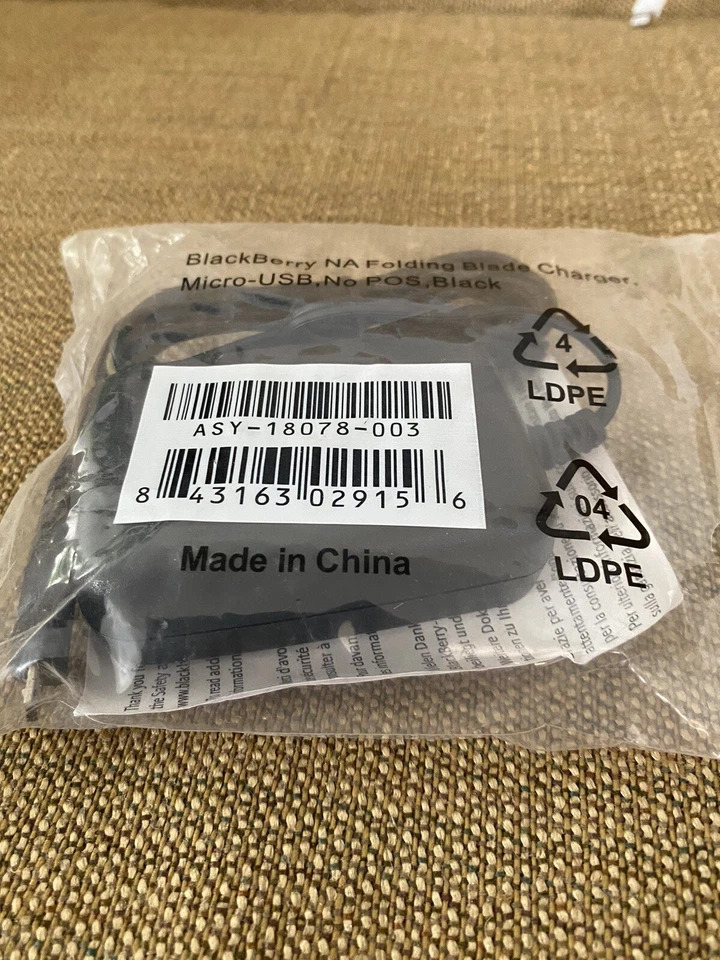 BlackBerry NA складное лезвие зарядное устройство ASY-18078-003 Micro USB OEM новый запечатанный - Изображение 2 из 4