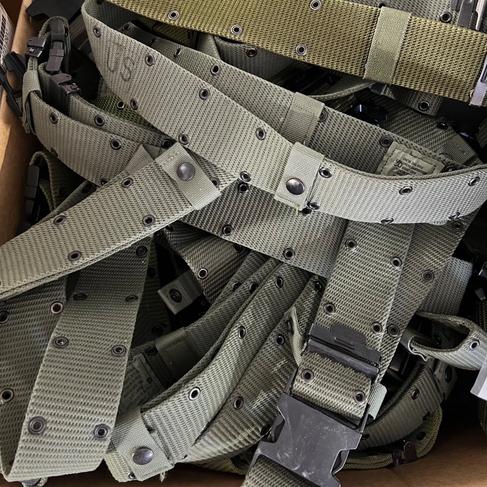 Cinturón de pistola militar de Estados Unidos con hebilla de liberación rápida grande excelente Foto 2 de 3