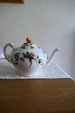 Tuscan  Lawley pottery teapot and hot water pot