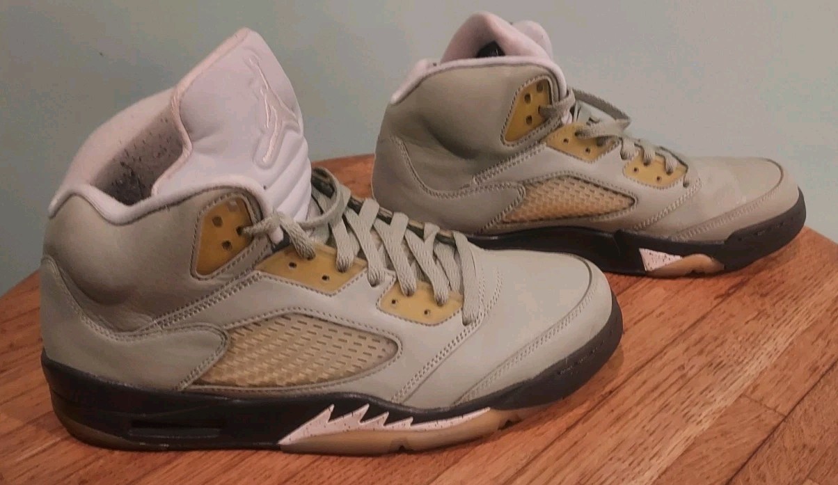 Olive Green Men 9. 5 Women 10. 5 Olive Green Shoes
