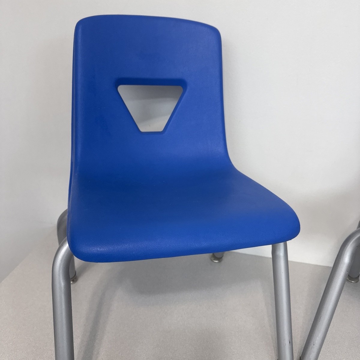 【希少】VIRCO ヴィンテージ スクールチェア アメリカ製 ブルーLA購入 VTG Set of 2 Virco Hard Plastic 12” Childrens Blue Chairs Crafts
