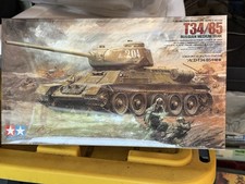 Tamiya, T34/85 Russian Medium Tank, 1/35 Scale, Plastic Model Kit 35138
