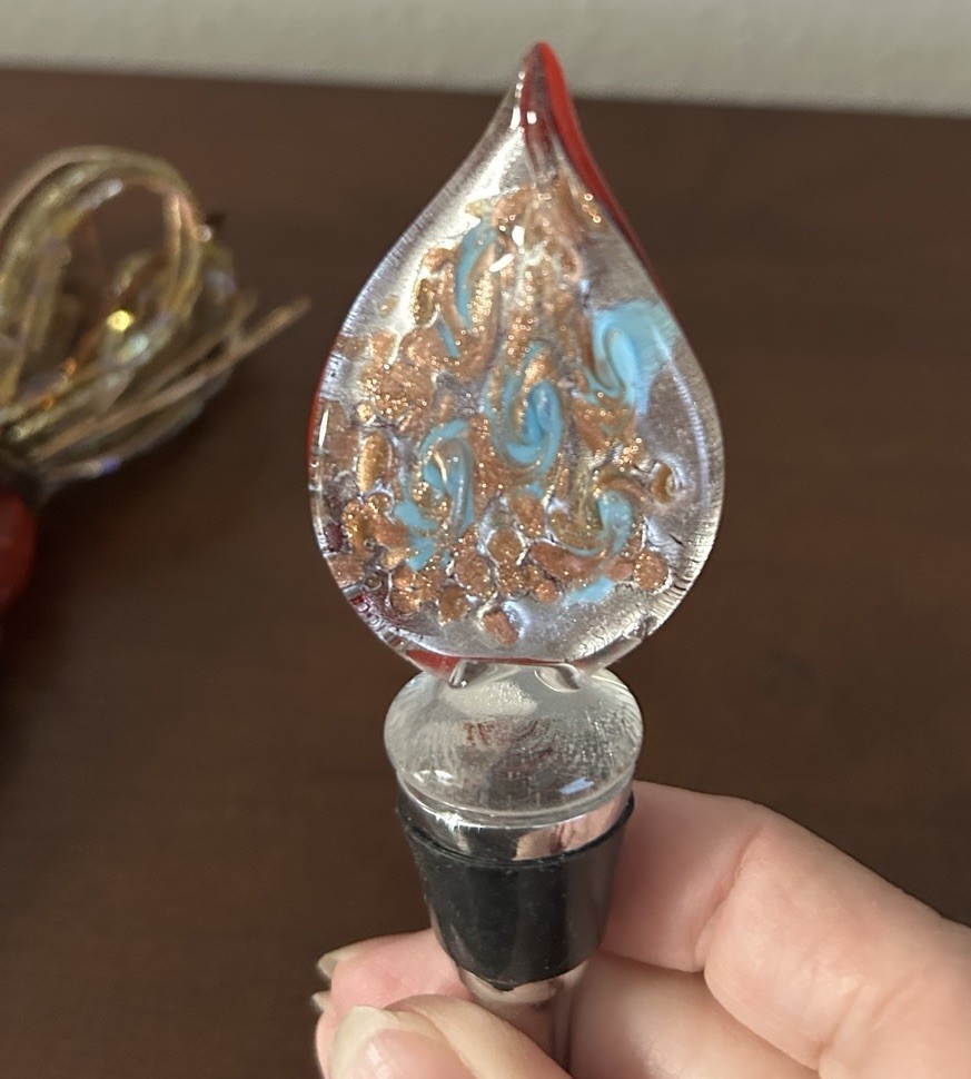 Murano Style Sparkling Rose Gold And Sparkly Beads Red Gold Wine Topper Lot Of 2