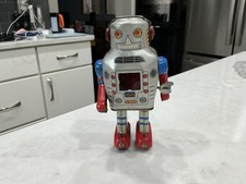 SPLIT LEGGED TIN JAPAN WIND UP ROBOT-RARE COLOR VERSION