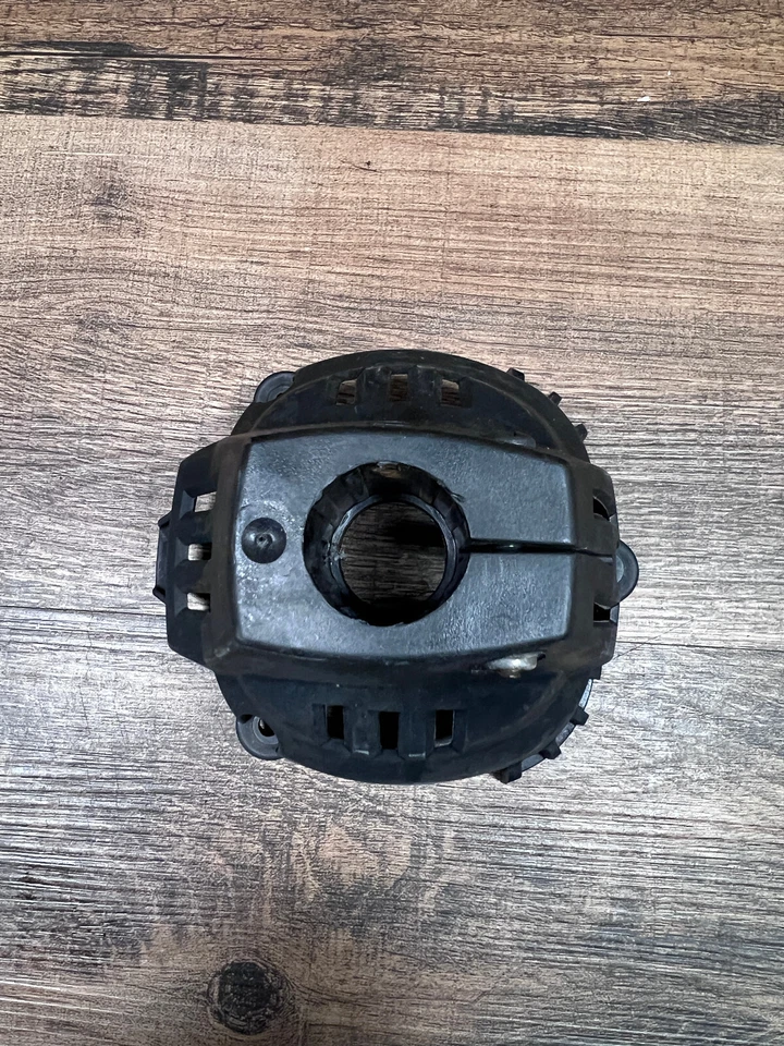 Cub Cadet SS418 4 Cycle Trimmer Part Clutch Cover 75305263 - Image 2 of 4